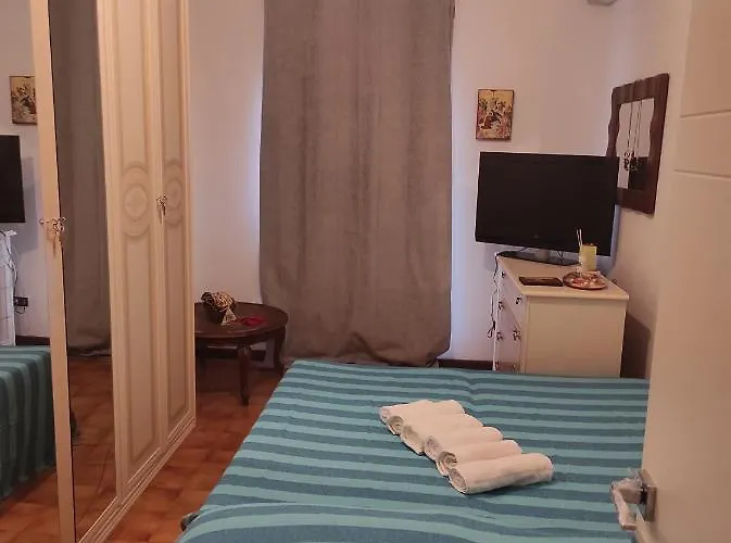 Πανσιόν Da Felicia & Fabrizio *